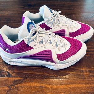 *Nike (custom) KD Women’s Basketball Shoes* Size 7.5.